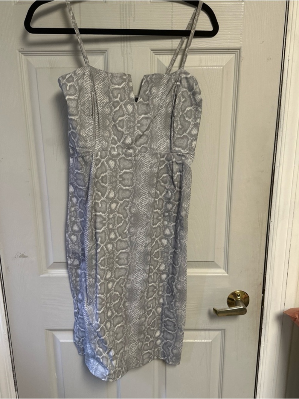PrettyLittleThing Light Gray Snake-Print Midi Dress